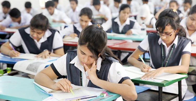এইচএসসির ফল প্রকাশ চলতি মাসেই